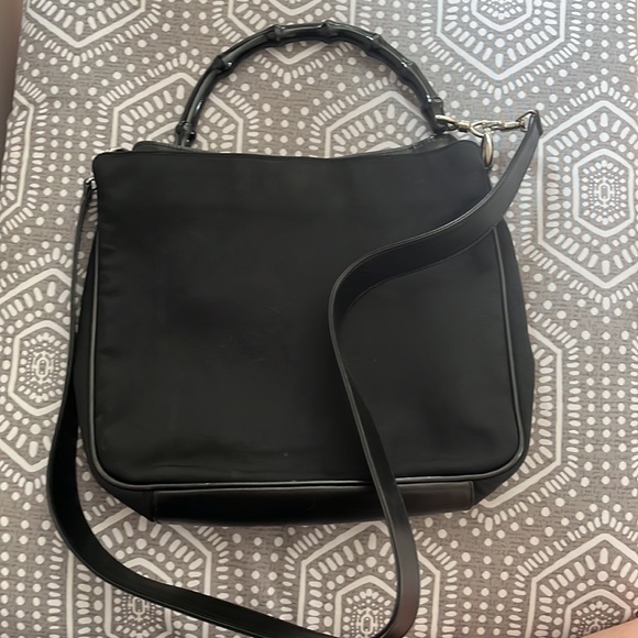 Authentic Gucci Bamboo Crossbody Shoulder Bag - Picture 3 of 12